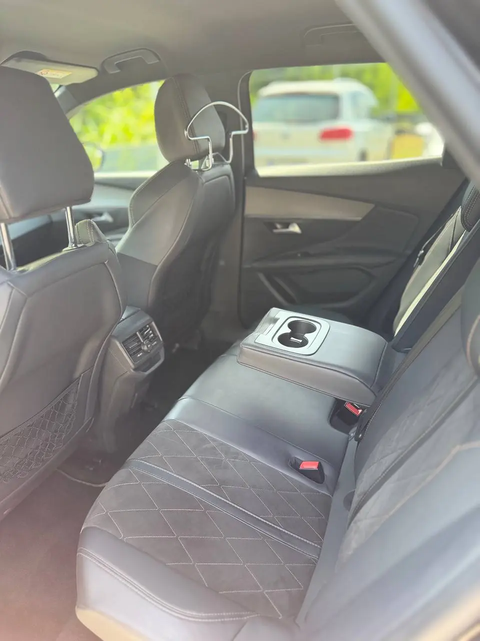 Peugeot 3008 GT 2.0 BlueHDi 180 CP EAT6 — foto 8