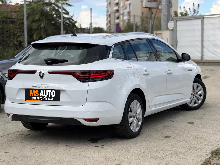 Renault Megane IV Facelift 2022 — foto 3